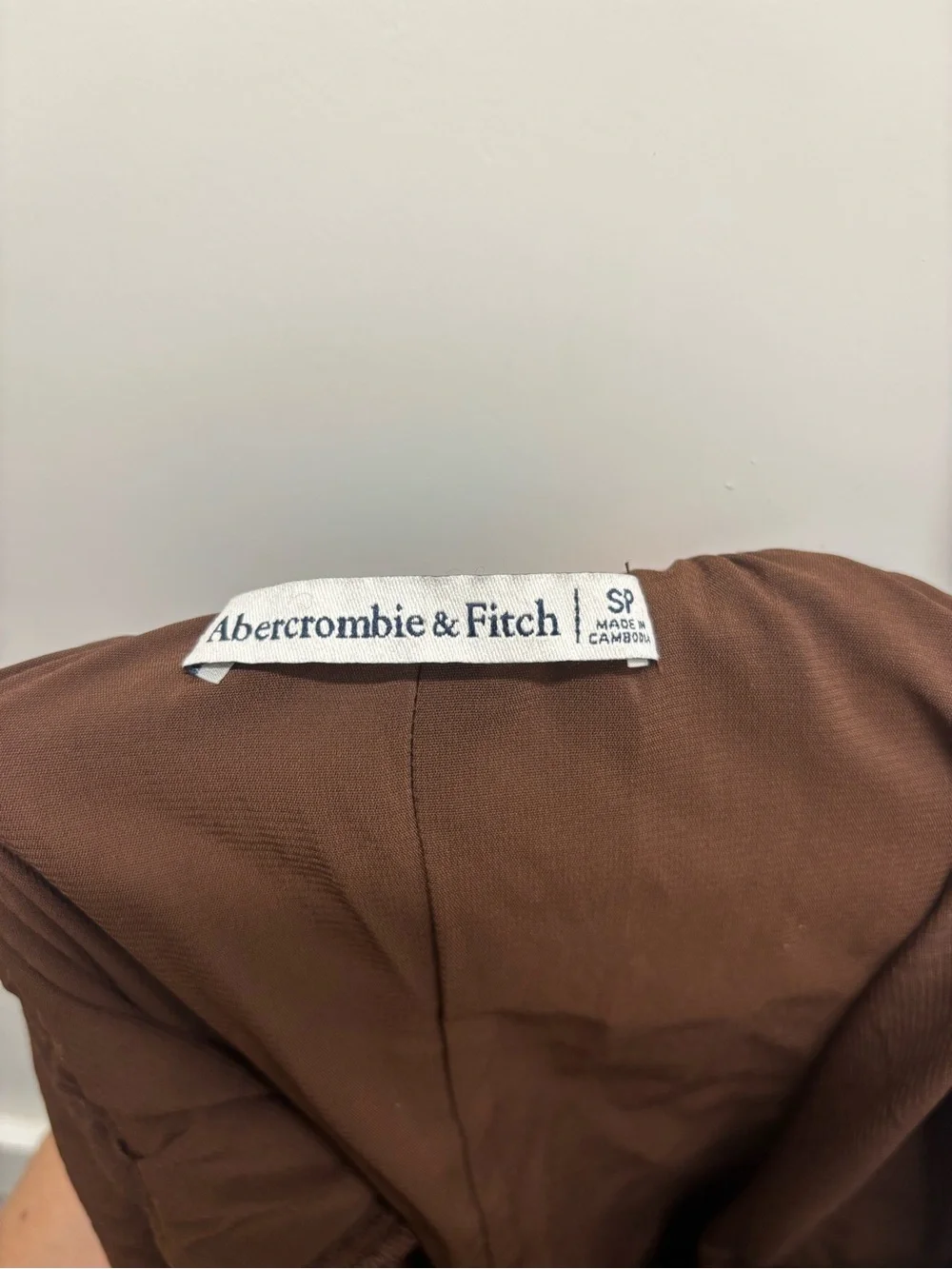 Abercrombie & Fitch Brown Bra Free Clasp Back Flowy Maxi Dress Palm Tree